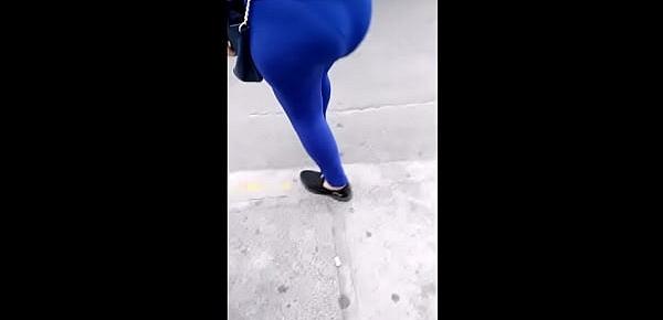  culo de gorda en leggins azules